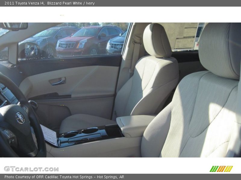 Blizzard Pearl White / Ivory 2011 Toyota Venza I4