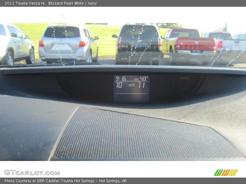 Blizzard Pearl White / Ivory 2011 Toyota Venza I4