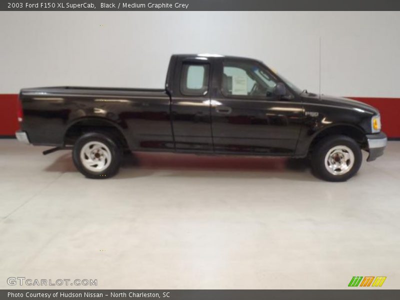 Black / Medium Graphite Grey 2003 Ford F150 XL SuperCab