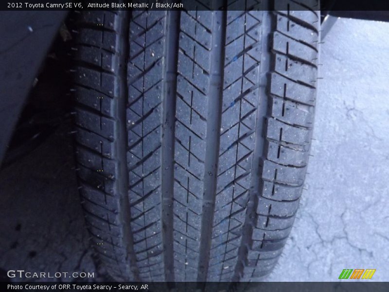 Attitude Black Metallic / Black/Ash 2012 Toyota Camry SE V6