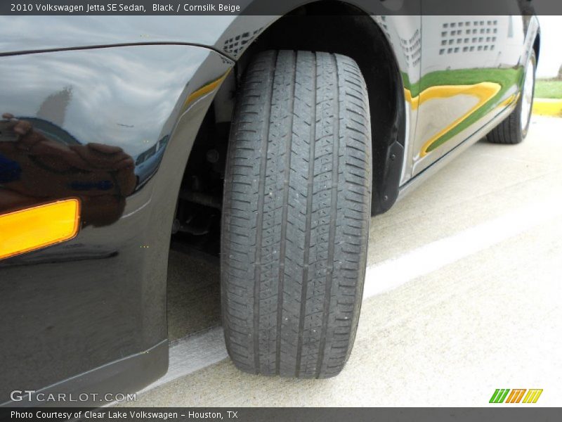 Black / Cornsilk Beige 2010 Volkswagen Jetta SE Sedan