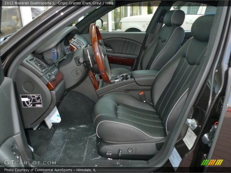  2012 Quattroporte S Nero Interior