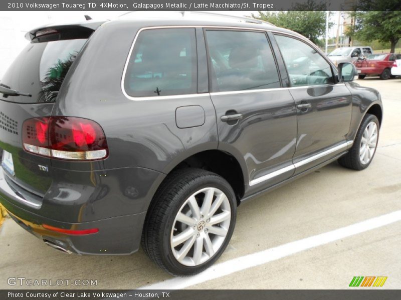 Galapagos Metallic / Latte Macchiatto/St. Tropez 2010 Volkswagen Touareg TDI 4XMotion