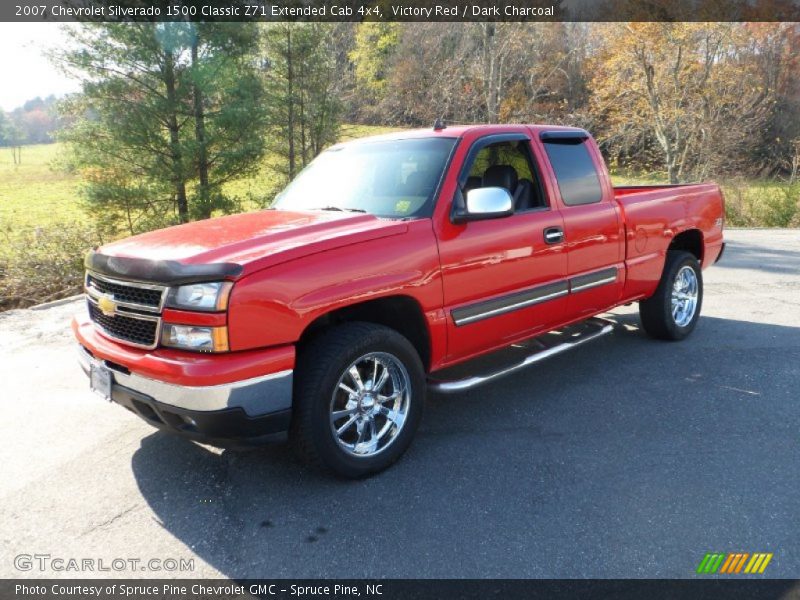 Victory Red / Dark Charcoal 2007 Chevrolet Silverado 1500 Classic Z71 Extended Cab 4x4