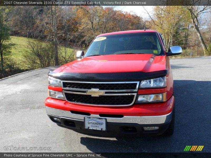 Victory Red / Dark Charcoal 2007 Chevrolet Silverado 1500 Classic Z71 Extended Cab 4x4