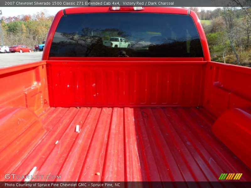 Victory Red / Dark Charcoal 2007 Chevrolet Silverado 1500 Classic Z71 Extended Cab 4x4