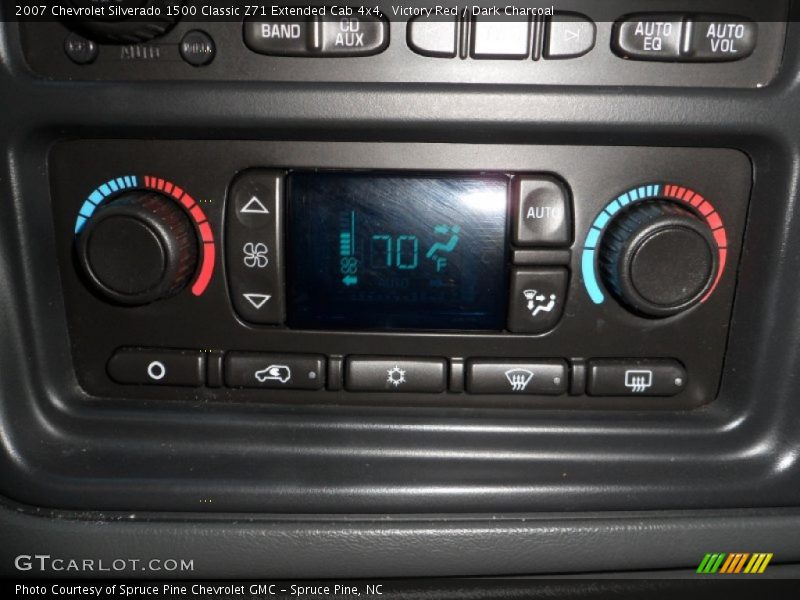 Victory Red / Dark Charcoal 2007 Chevrolet Silverado 1500 Classic Z71 Extended Cab 4x4