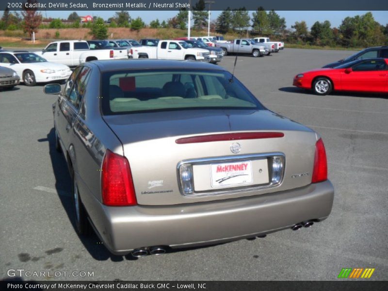 Bronzemist Metallic / Neutral Shale 2002 Cadillac DeVille Sedan