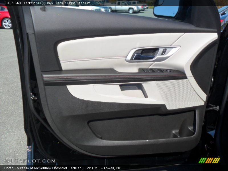 Onyx Black / Light Titanium 2012 GMC Terrain SLE