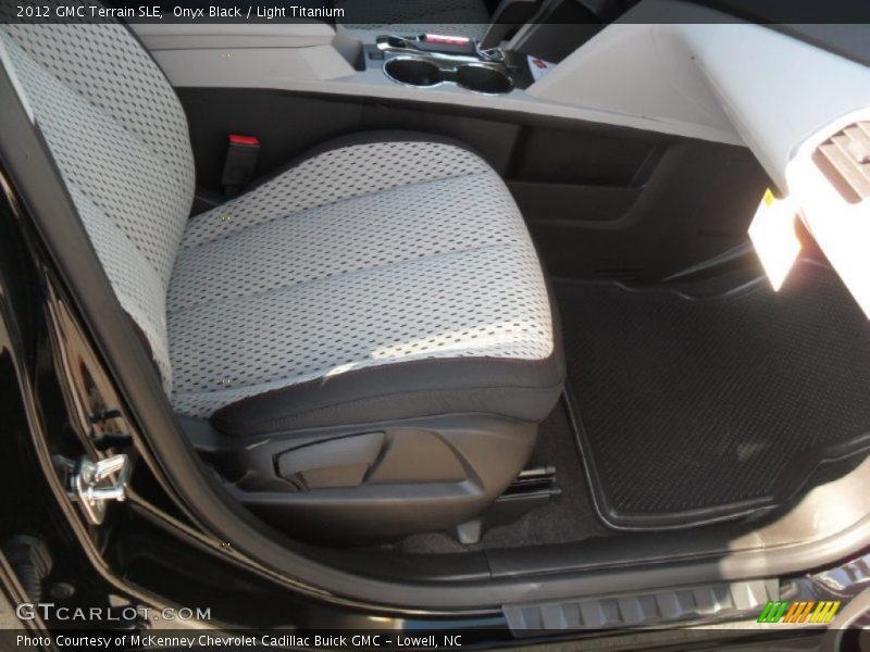 Onyx Black / Light Titanium 2012 GMC Terrain SLE