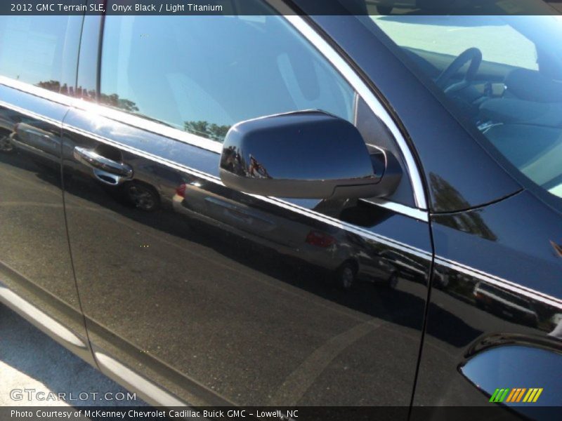 Onyx Black / Light Titanium 2012 GMC Terrain SLE