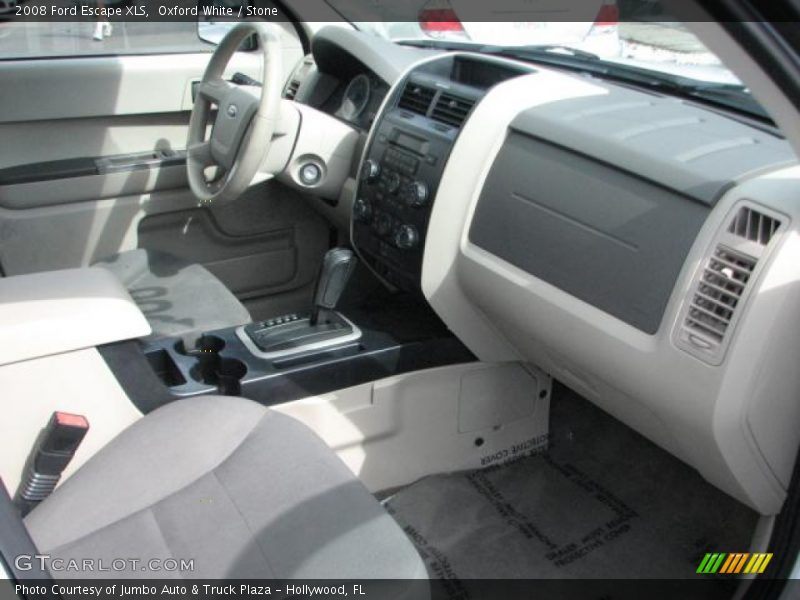  2008 Escape XLS Stone Interior