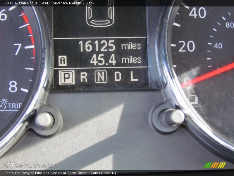Silver Ice Metallic / Black 2011 Nissan Rogue S AWD