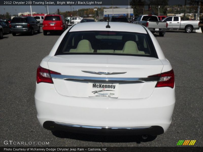 Bright White / Black/Light Frost 2012 Chrysler 200 Touring Sedan