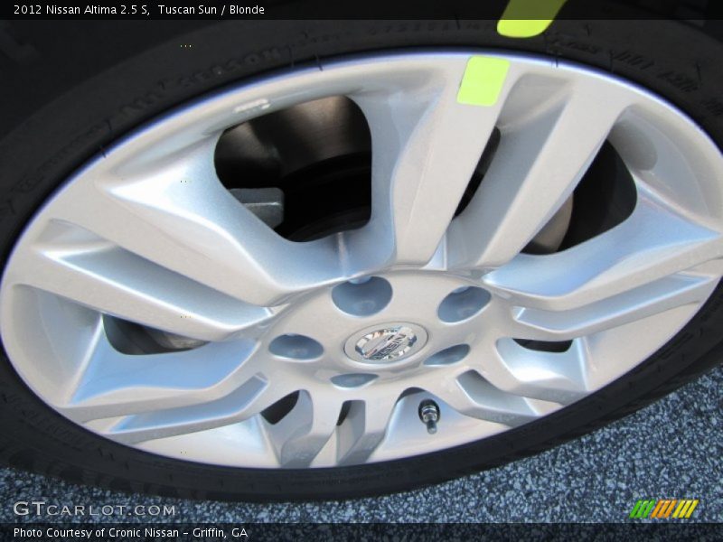 Tuscan Sun / Blonde 2012 Nissan Altima 2.5 S