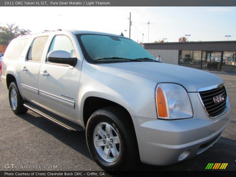 Pure Silver Metallic / Light Titanium 2011 GMC Yukon XL SLT