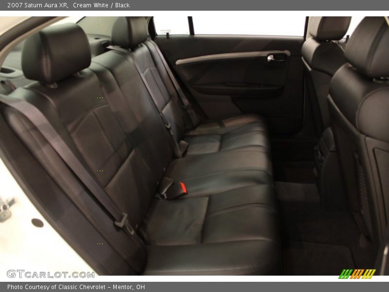 Cream White / Black 2007 Saturn Aura XR