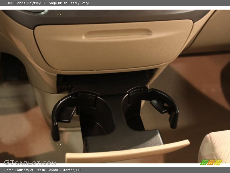 Sage Brush Pearl / Ivory 2006 Honda Odyssey LX