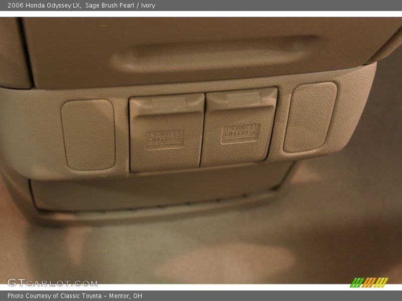 Sage Brush Pearl / Ivory 2006 Honda Odyssey LX
