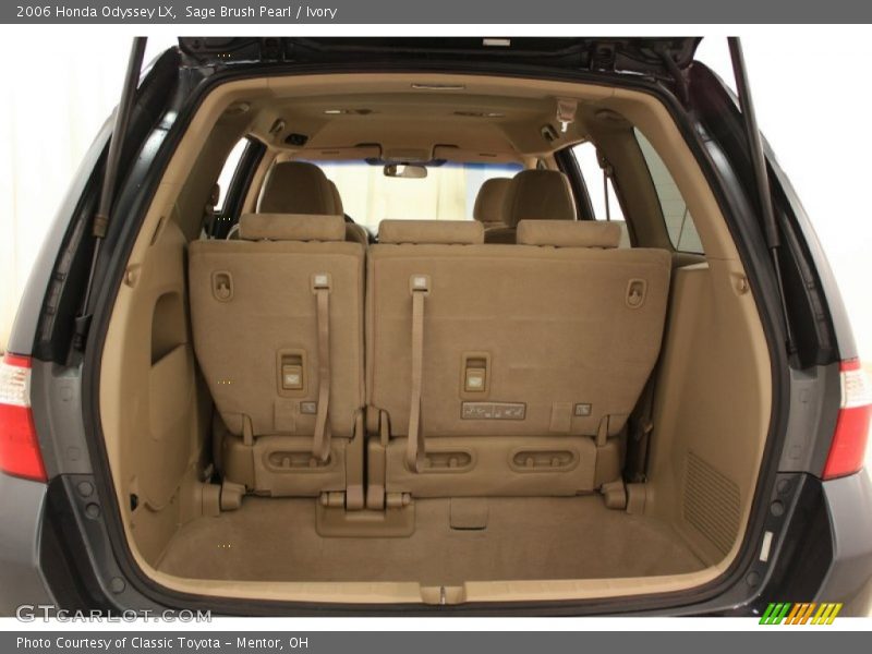 Sage Brush Pearl / Ivory 2006 Honda Odyssey LX