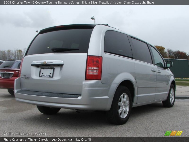 Bright Silver Metallic / Medium Slate Gray/Light Shale 2008 Chrysler Town & Country Touring Signature Series