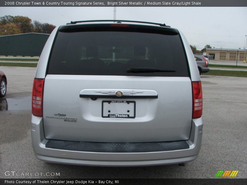Bright Silver Metallic / Medium Slate Gray/Light Shale 2008 Chrysler Town & Country Touring Signature Series