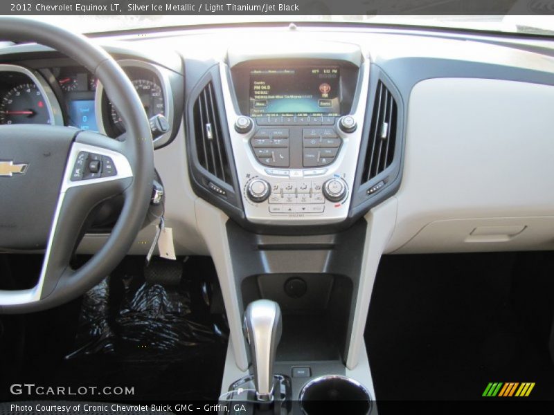 Silver Ice Metallic / Light Titanium/Jet Black 2012 Chevrolet Equinox LT