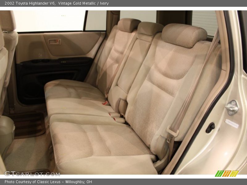 Vintage Gold Metallic / Ivory 2002 Toyota Highlander V6