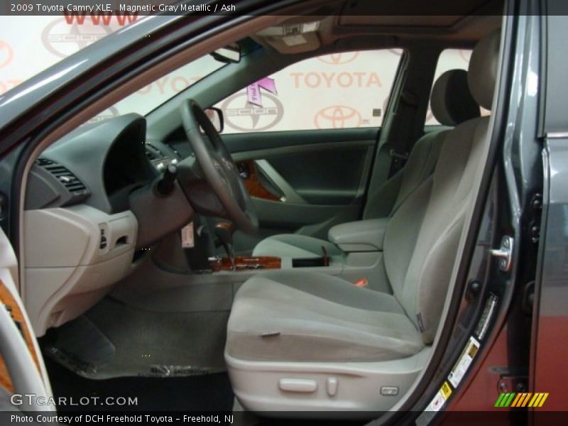 Magnetic Gray Metallic / Ash 2009 Toyota Camry XLE