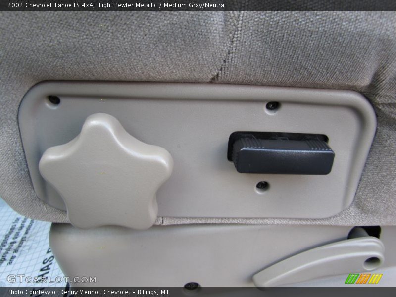 Light Pewter Metallic / Medium Gray/Neutral 2002 Chevrolet Tahoe LS 4x4