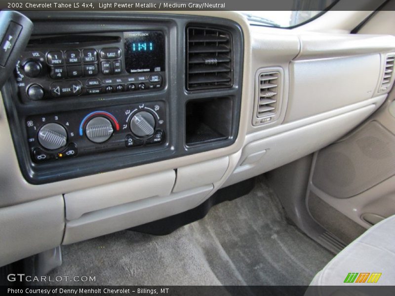 Light Pewter Metallic / Medium Gray/Neutral 2002 Chevrolet Tahoe LS 4x4