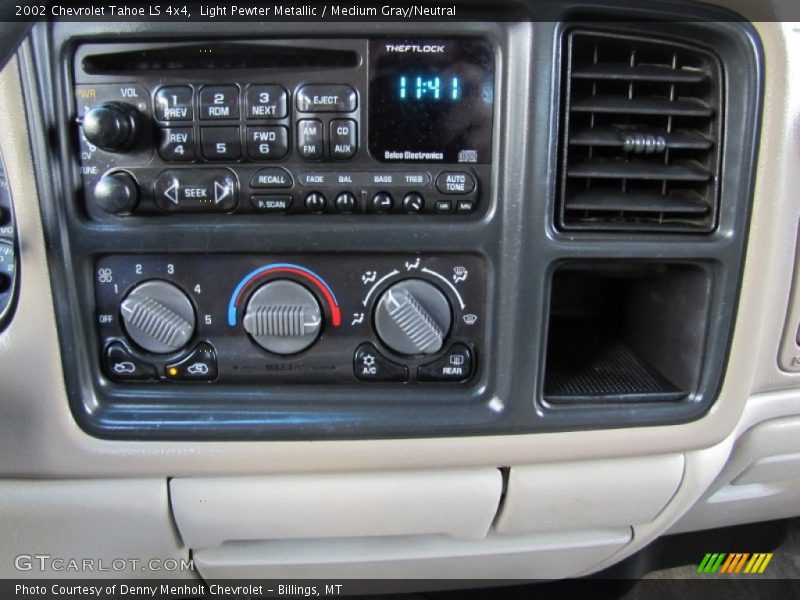Light Pewter Metallic / Medium Gray/Neutral 2002 Chevrolet Tahoe LS 4x4