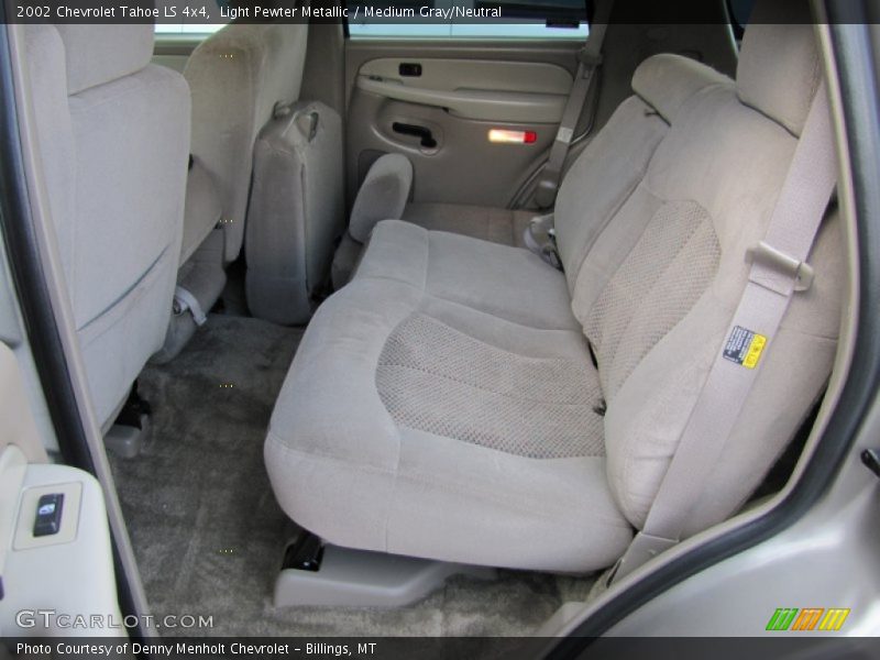 Light Pewter Metallic / Medium Gray/Neutral 2002 Chevrolet Tahoe LS 4x4