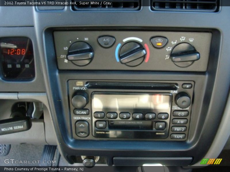 Super White / Gray 2002 Toyota Tacoma V6 TRD Xtracab 4x4