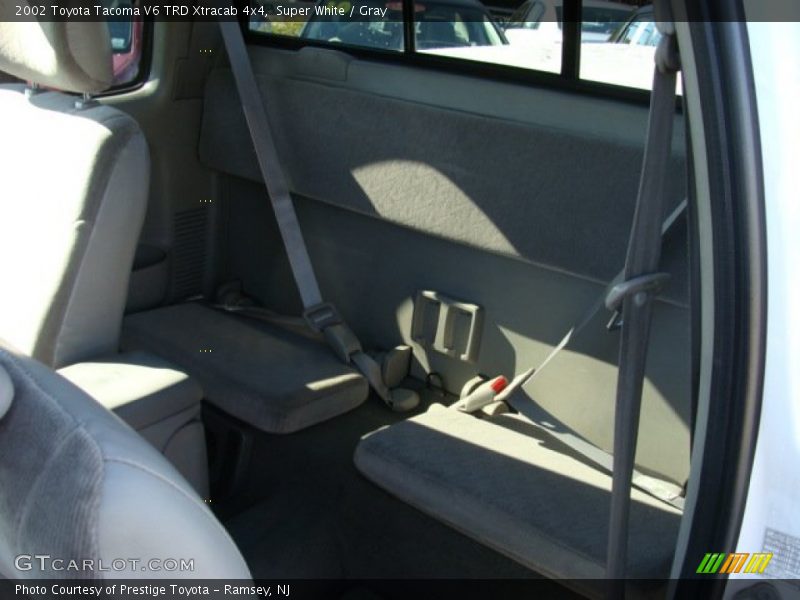 Super White / Gray 2002 Toyota Tacoma V6 TRD Xtracab 4x4