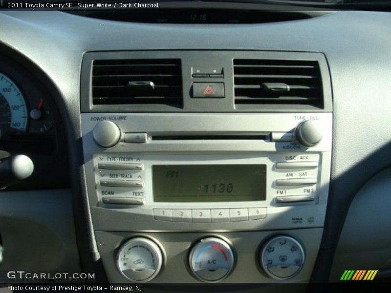 Super White / Dark Charcoal 2011 Toyota Camry SE