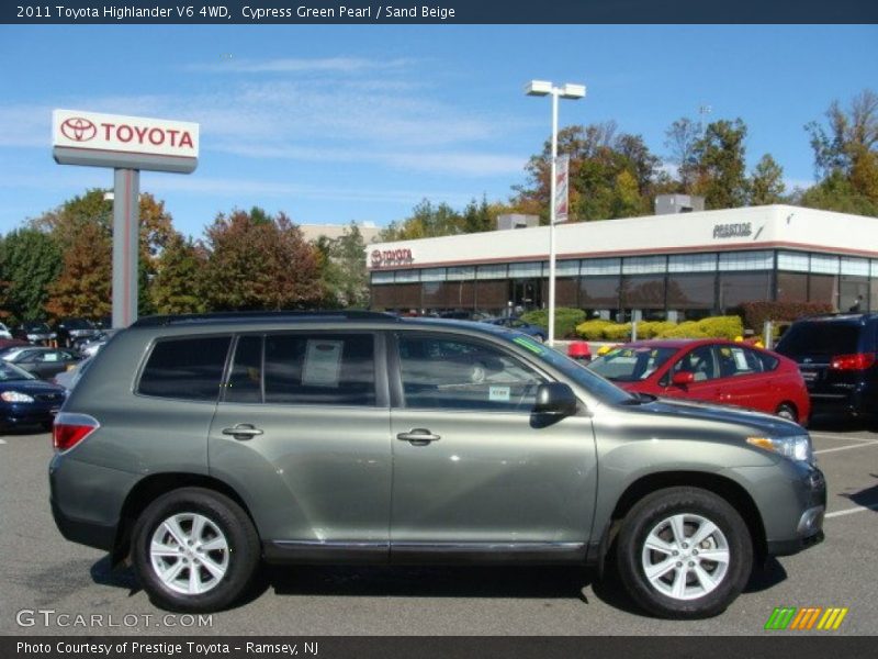 Cypress Green Pearl / Sand Beige 2011 Toyota Highlander V6 4WD