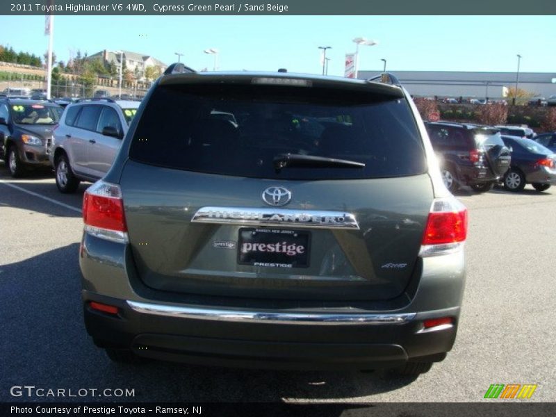 Cypress Green Pearl / Sand Beige 2011 Toyota Highlander V6 4WD