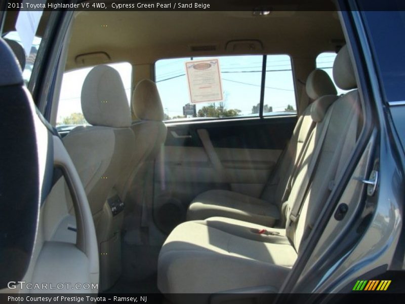 Cypress Green Pearl / Sand Beige 2011 Toyota Highlander V6 4WD