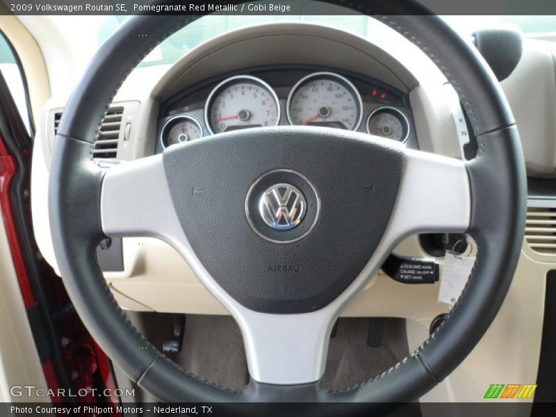 Pomegranate Red Metallic / Gobi Beige 2009 Volkswagen Routan SE
