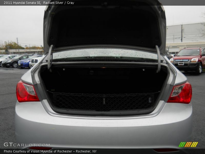 Radiant Silver / Gray 2011 Hyundai Sonata SE