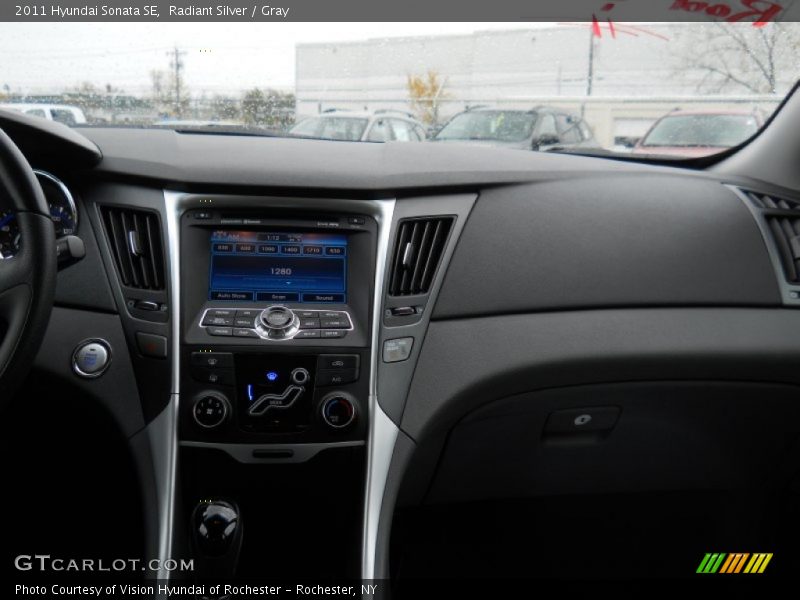 Radiant Silver / Gray 2011 Hyundai Sonata SE