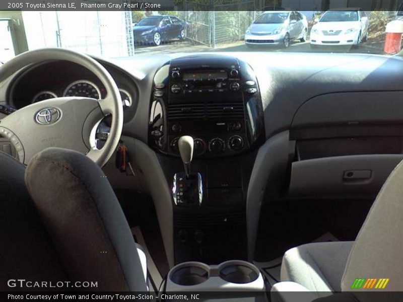 Phantom Gray Pearl / Stone 2005 Toyota Sienna LE