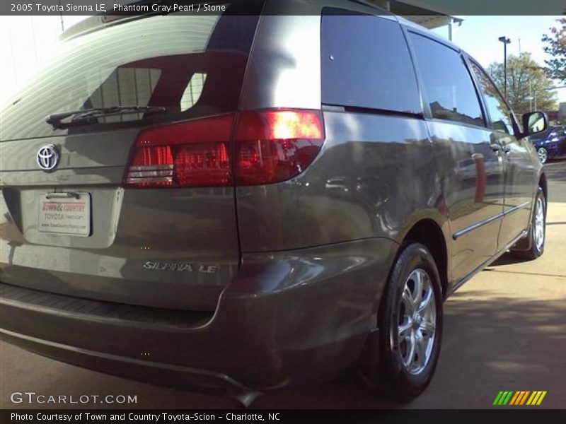 Phantom Gray Pearl / Stone 2005 Toyota Sienna LE