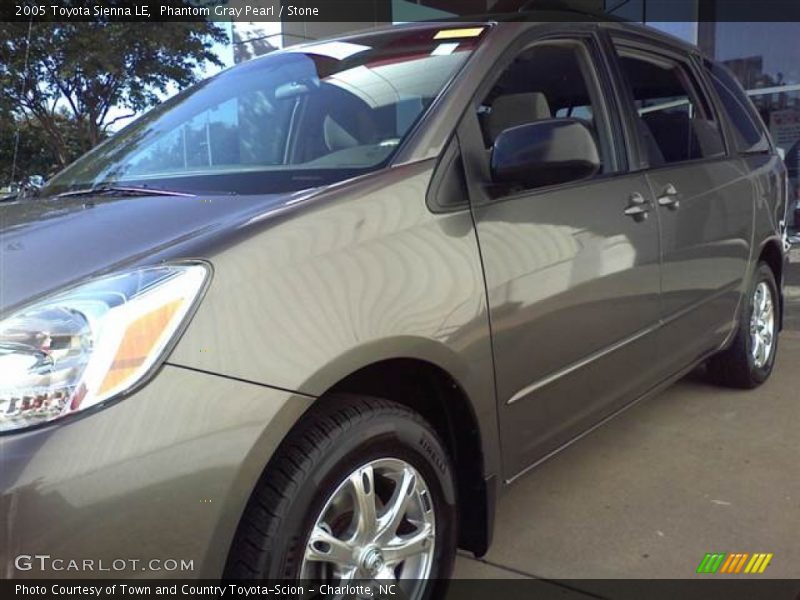 Phantom Gray Pearl / Stone 2005 Toyota Sienna LE
