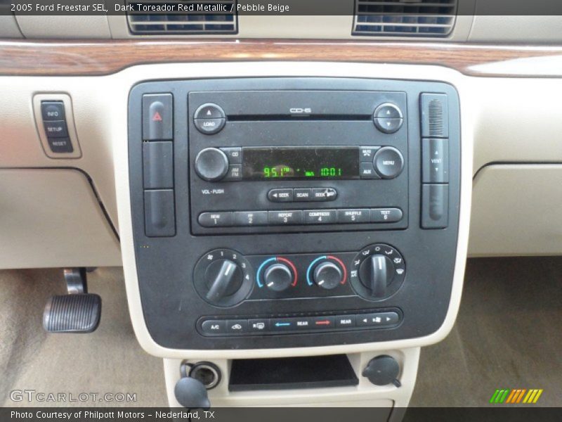 Audio System of 2005 Freestar SEL