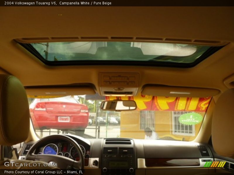 Campanella White / Pure Beige 2004 Volkswagen Touareg V6