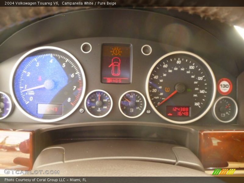 Campanella White / Pure Beige 2004 Volkswagen Touareg V6