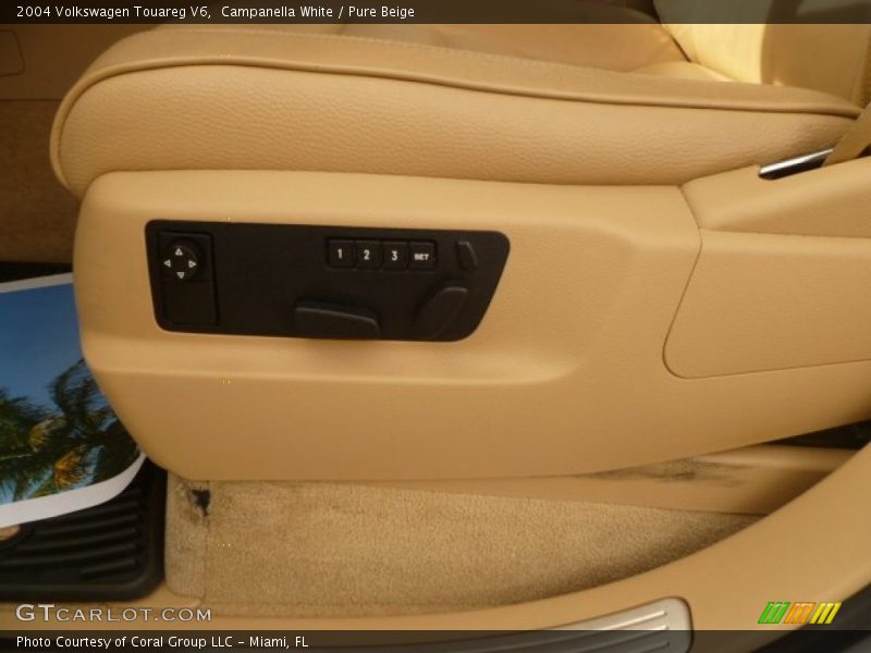 Campanella White / Pure Beige 2004 Volkswagen Touareg V6