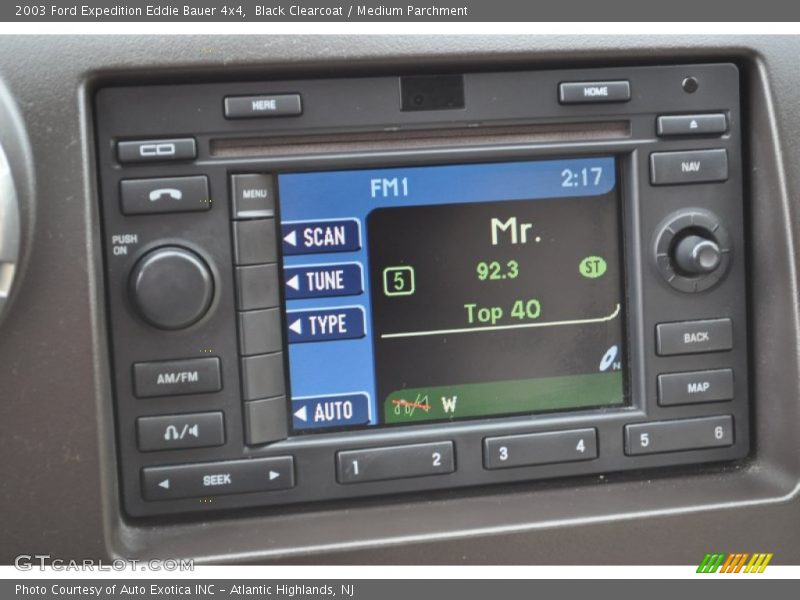 Black Clearcoat / Medium Parchment 2003 Ford Expedition Eddie Bauer 4x4
